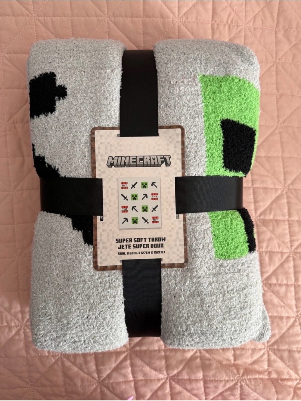 Minecraft Creeper & Weapons Super Soft Gray & Green Throw Blanket